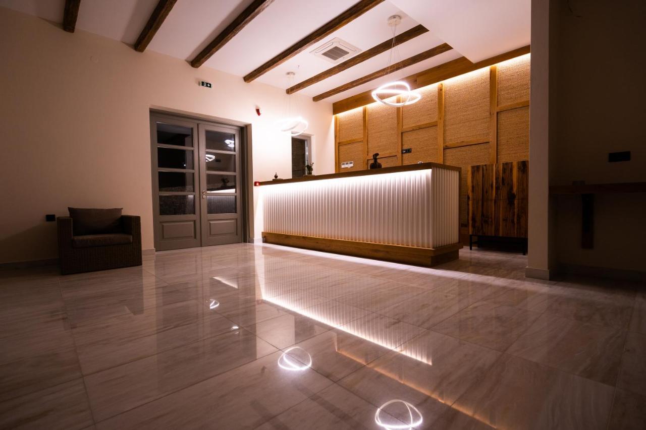Kouros Blanc & Отель 5*